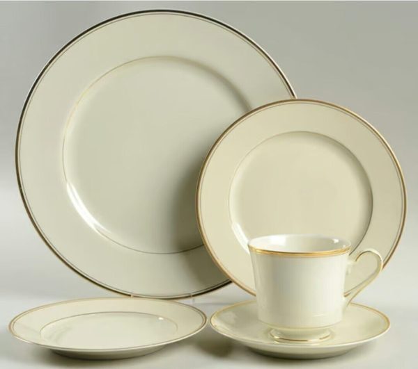 Cream Gold Dinnerware